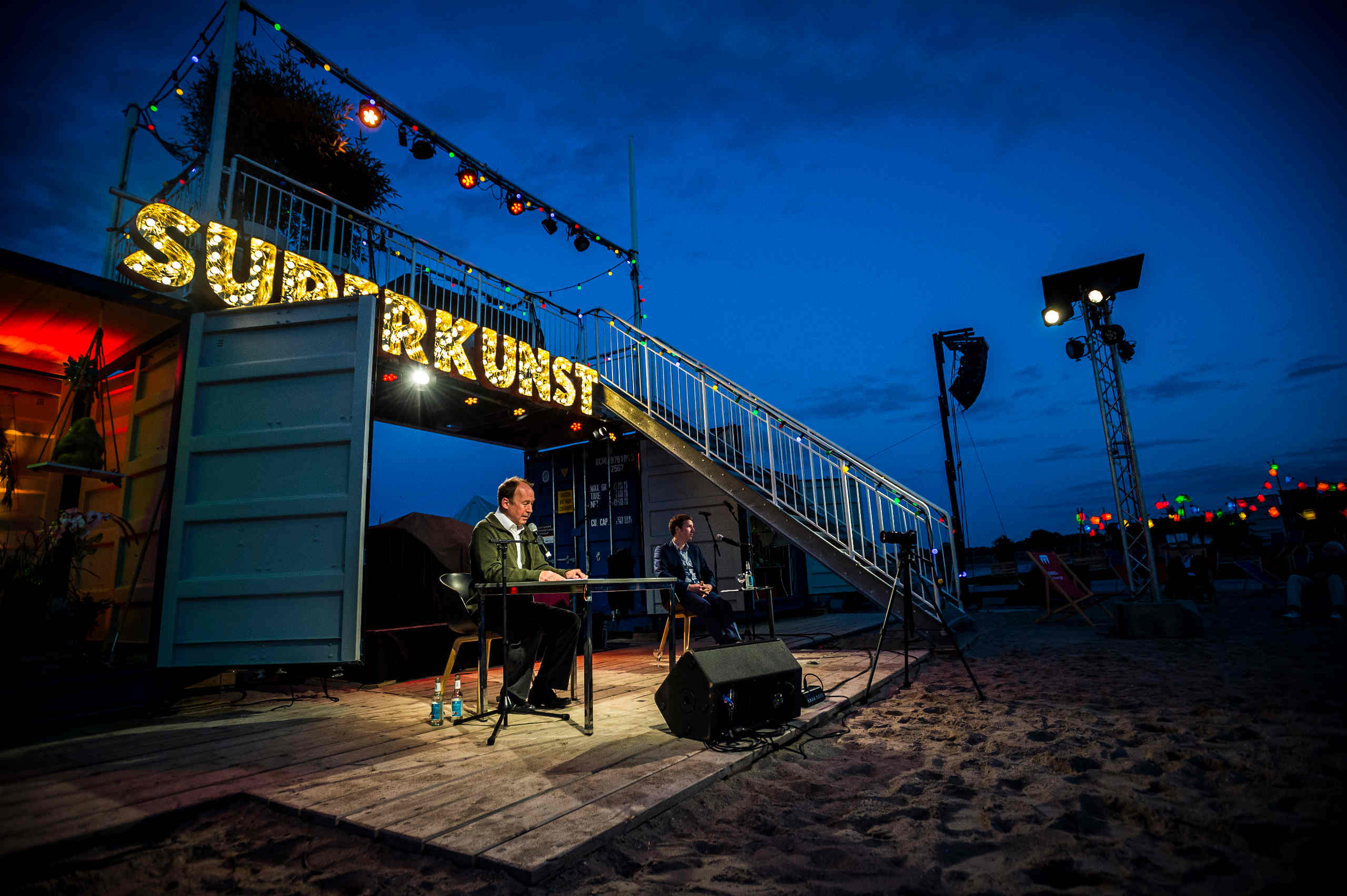 Lesung von Ulrich Noethen beim Weite Welt Festival