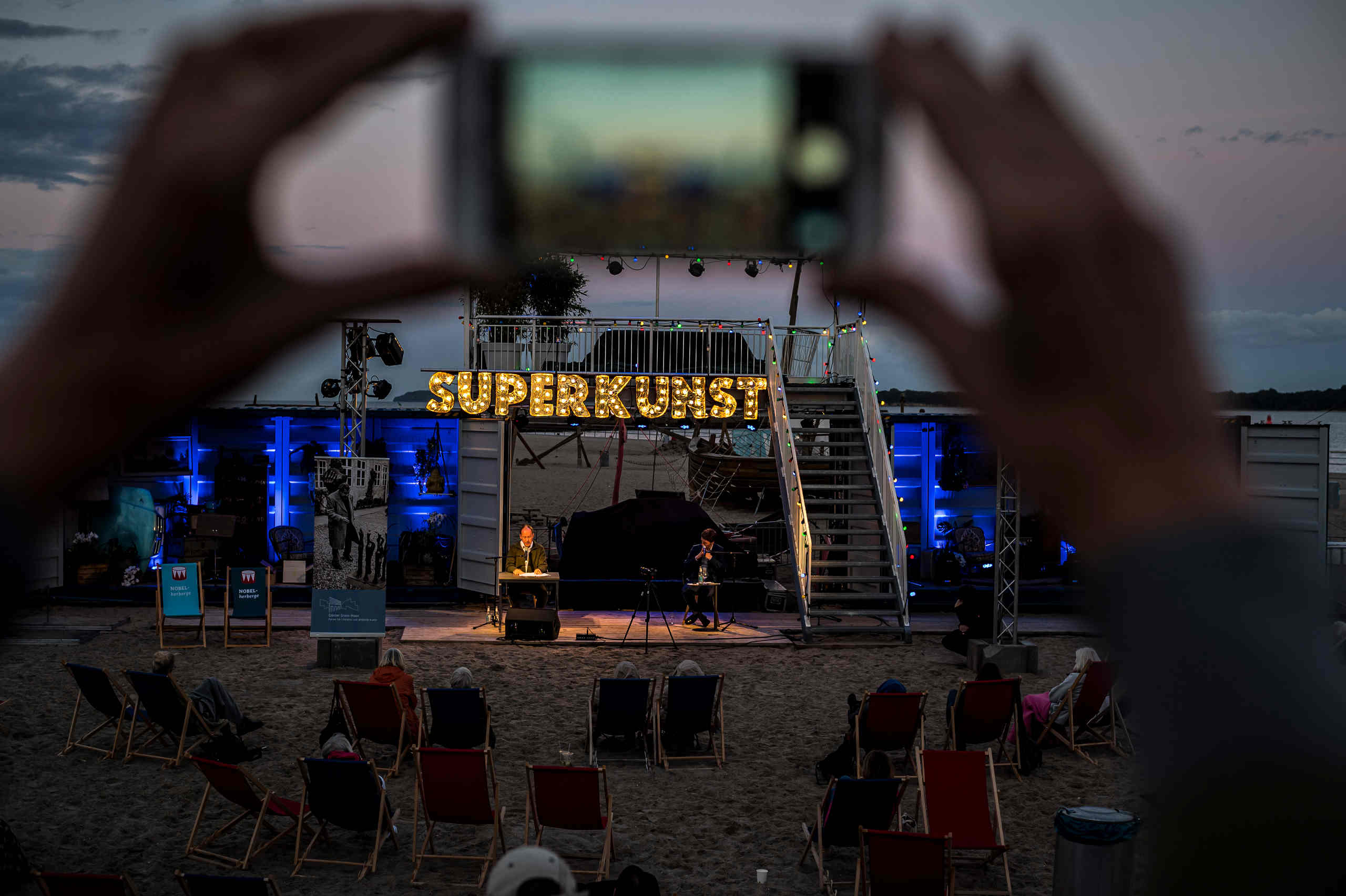 Lesung von Ulrich Noethen beim Weite Welt Festival